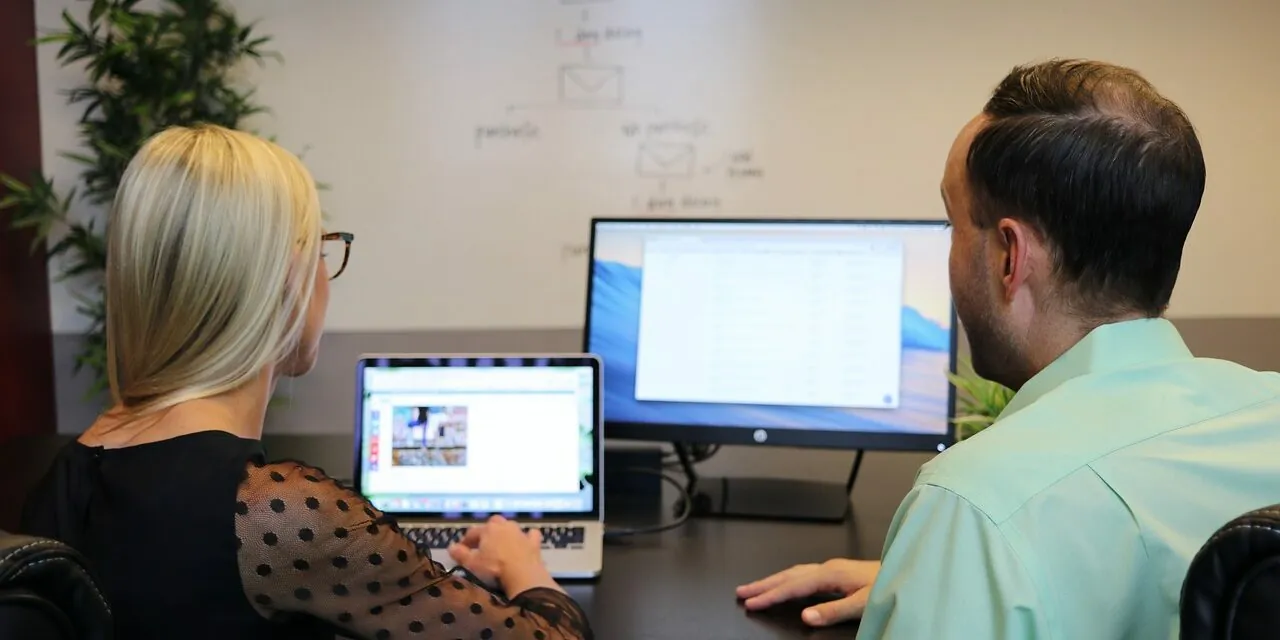 client-gffff208e2_1280 Website Design Agency